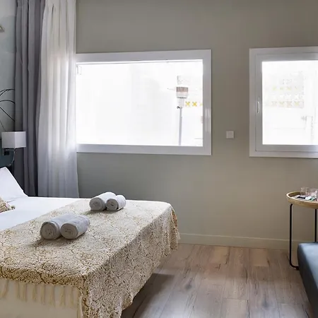 Sitgesnextdoor Bed & Breakfast 3*